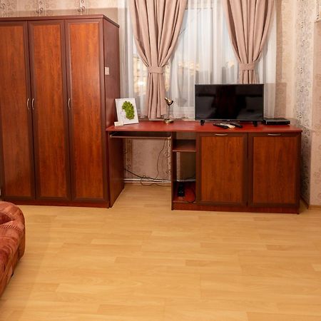 Hotel Kibor Gulubovo  Ngoại thất bức ảnh