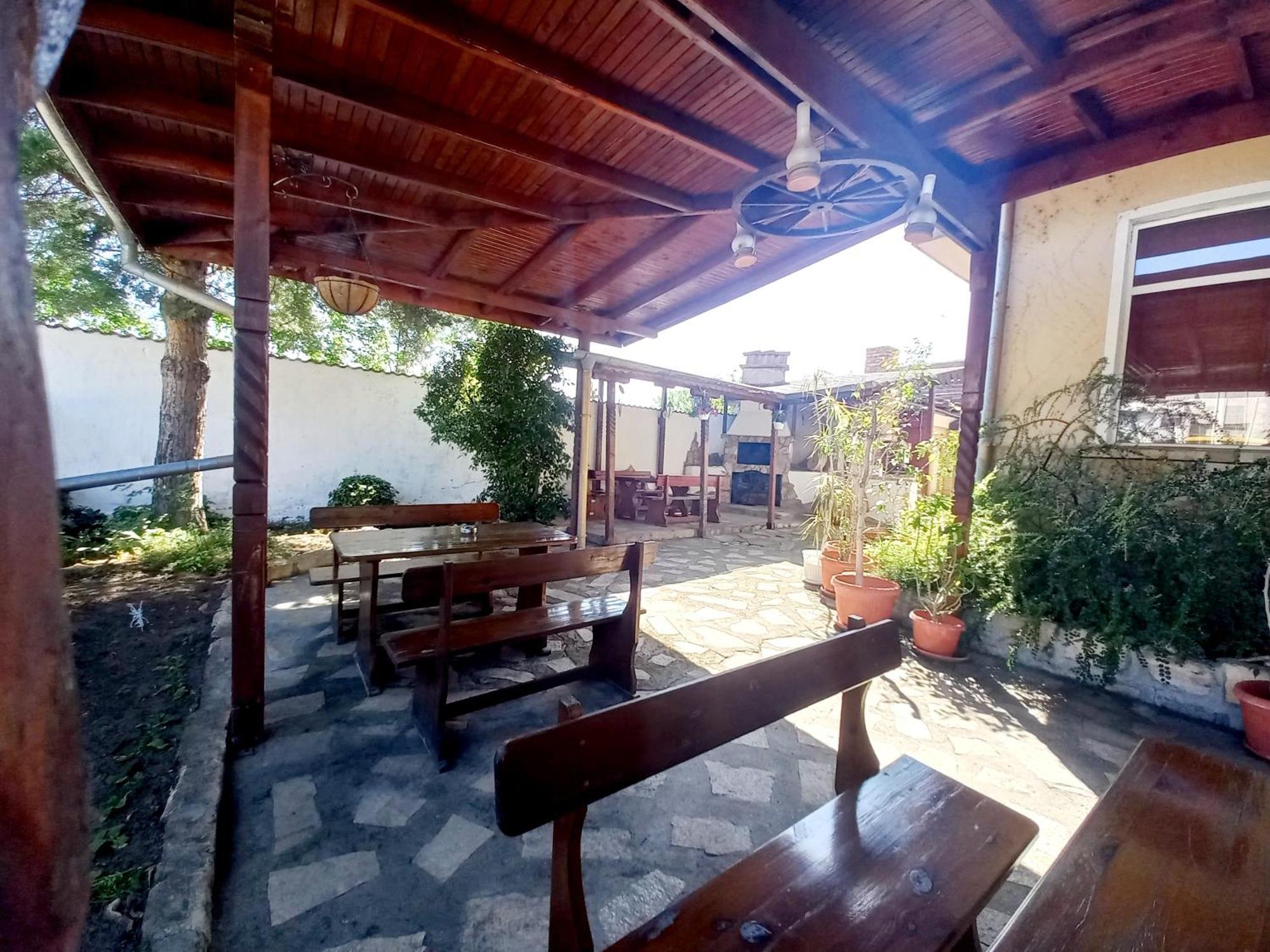 Hotel Kibor Gulubovo  Ngoại thất bức ảnh
