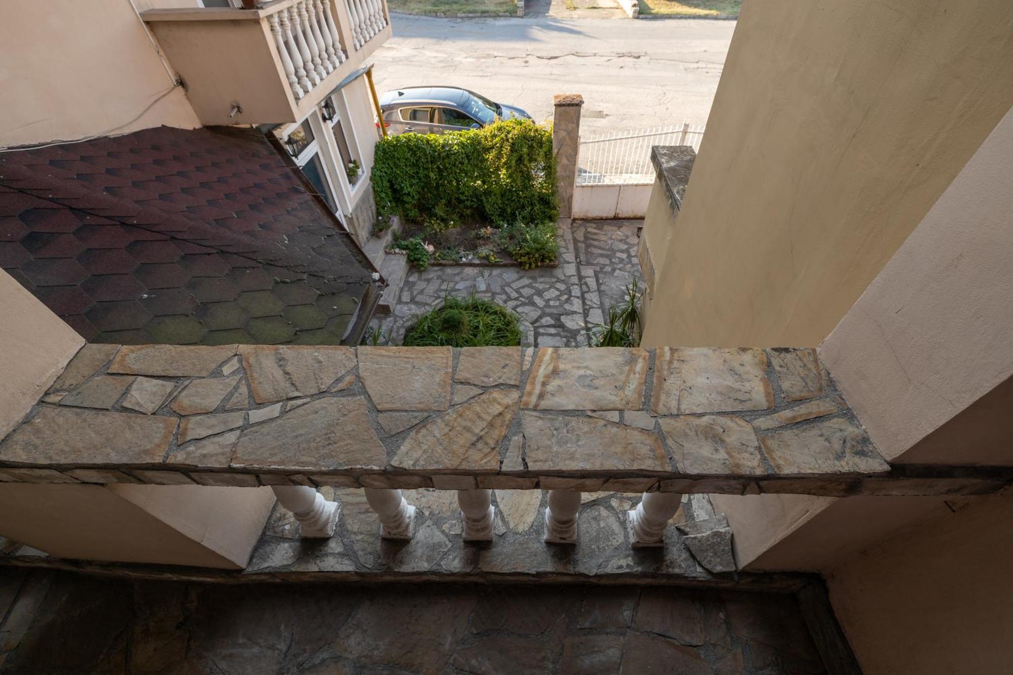 Hotel Kibor Gulubovo  Ngoại thất bức ảnh