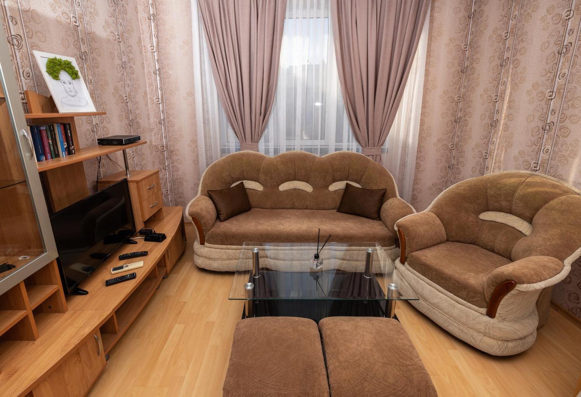 Hotel Kibor Gulubovo  Ngoại thất bức ảnh