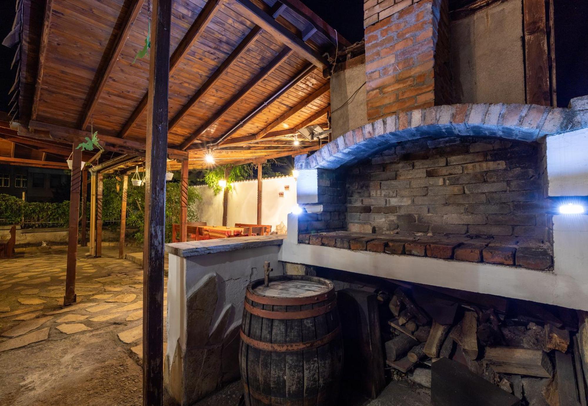 Hotel Kibor Gulubovo  Ngoại thất bức ảnh