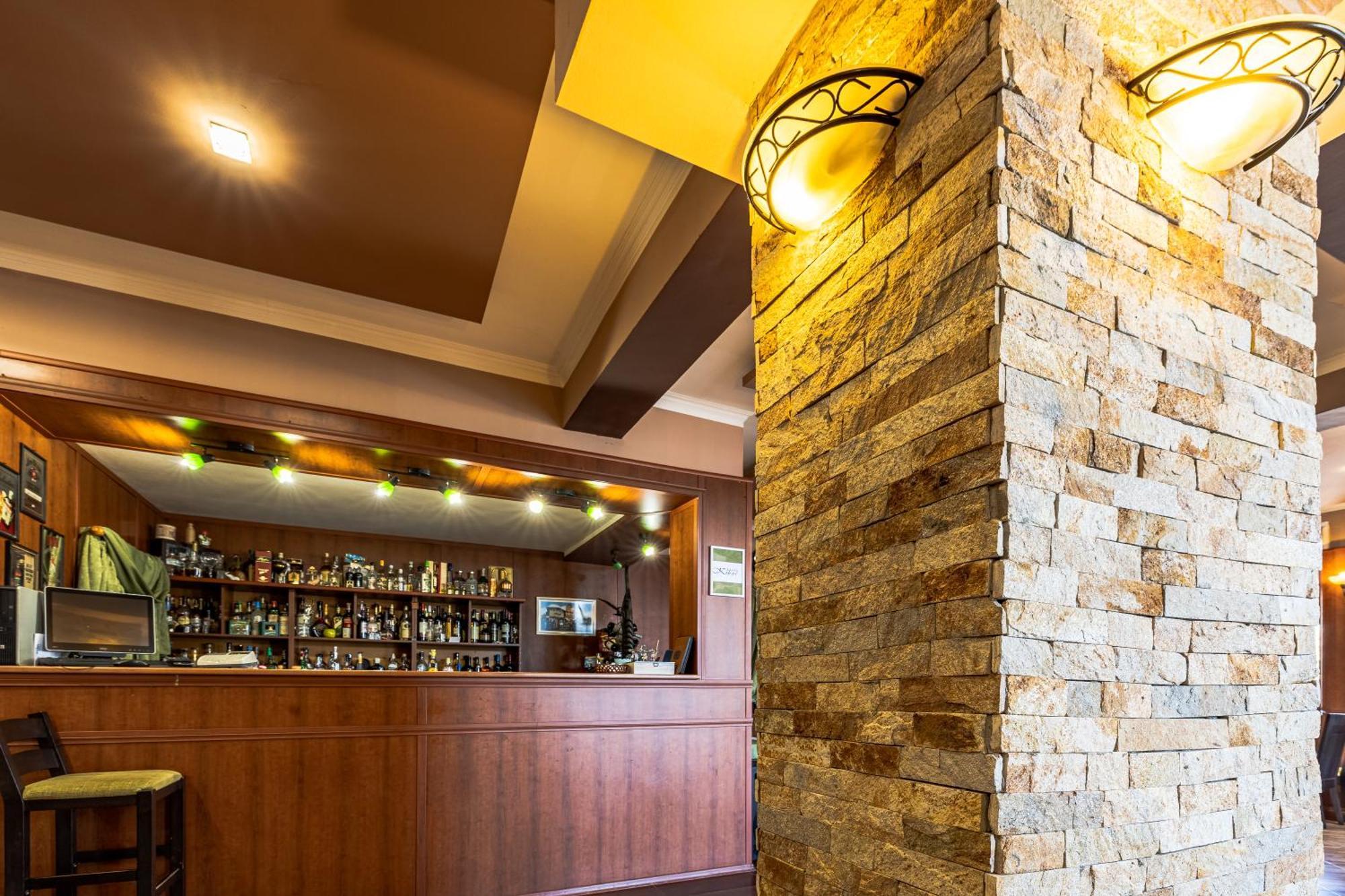 Hotel Kibor Gulubovo  Ngoại thất bức ảnh